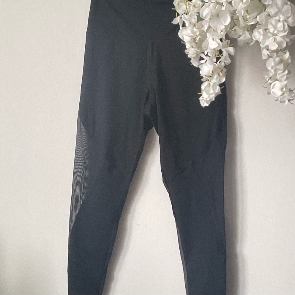 PINK high waisted mesh leggings